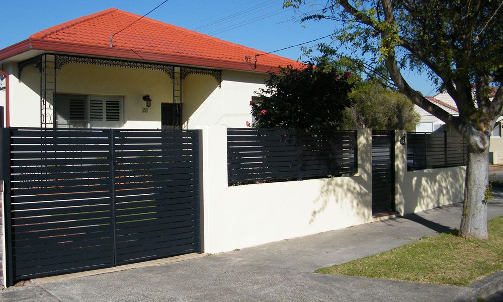 Aluminium Slat Infill Fencing & Gates between Piers