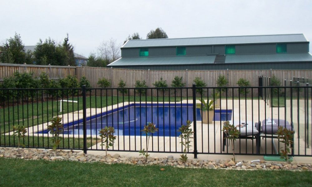 Flat Top Pool Fencing