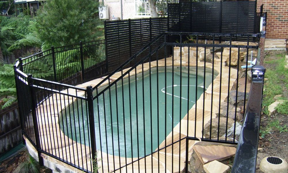 Flat-top and slat pool fencing