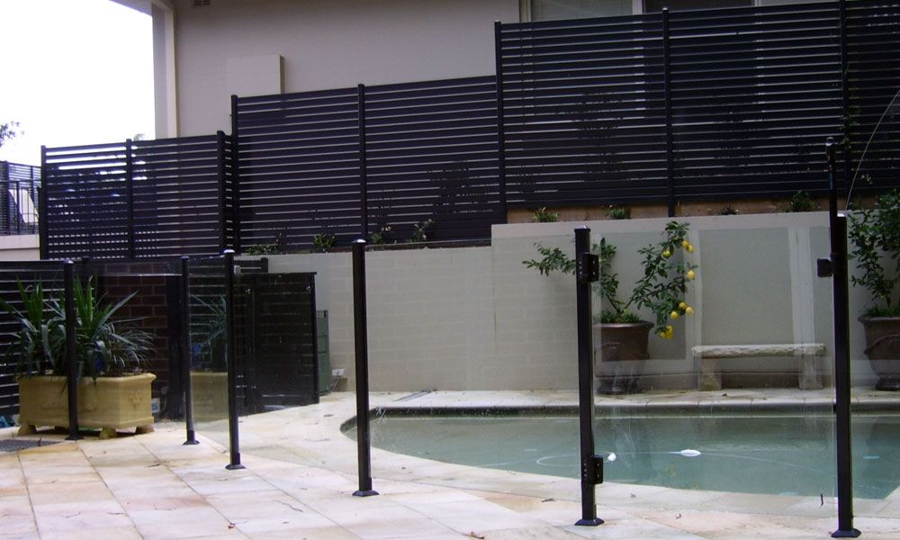 Semi-Frameless Glass & Slat Pool Fencing