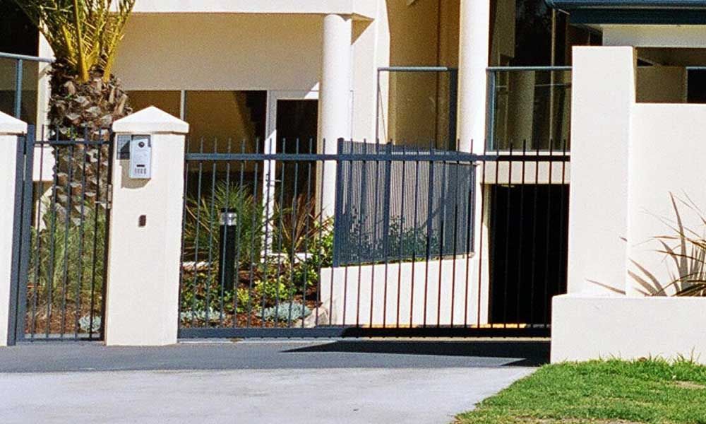 Rod Aluminium Driveway & Pedestrian Gates